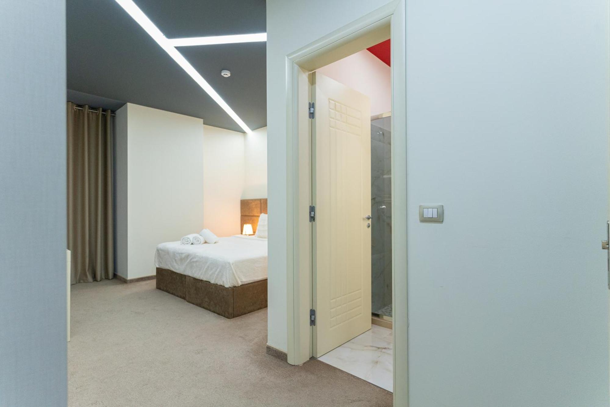 Alko Hotel Shkoder Exterior photo