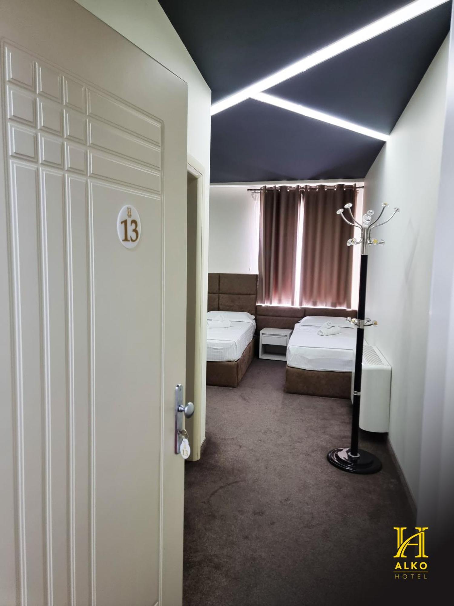 Alko Hotel Shkoder Exterior photo