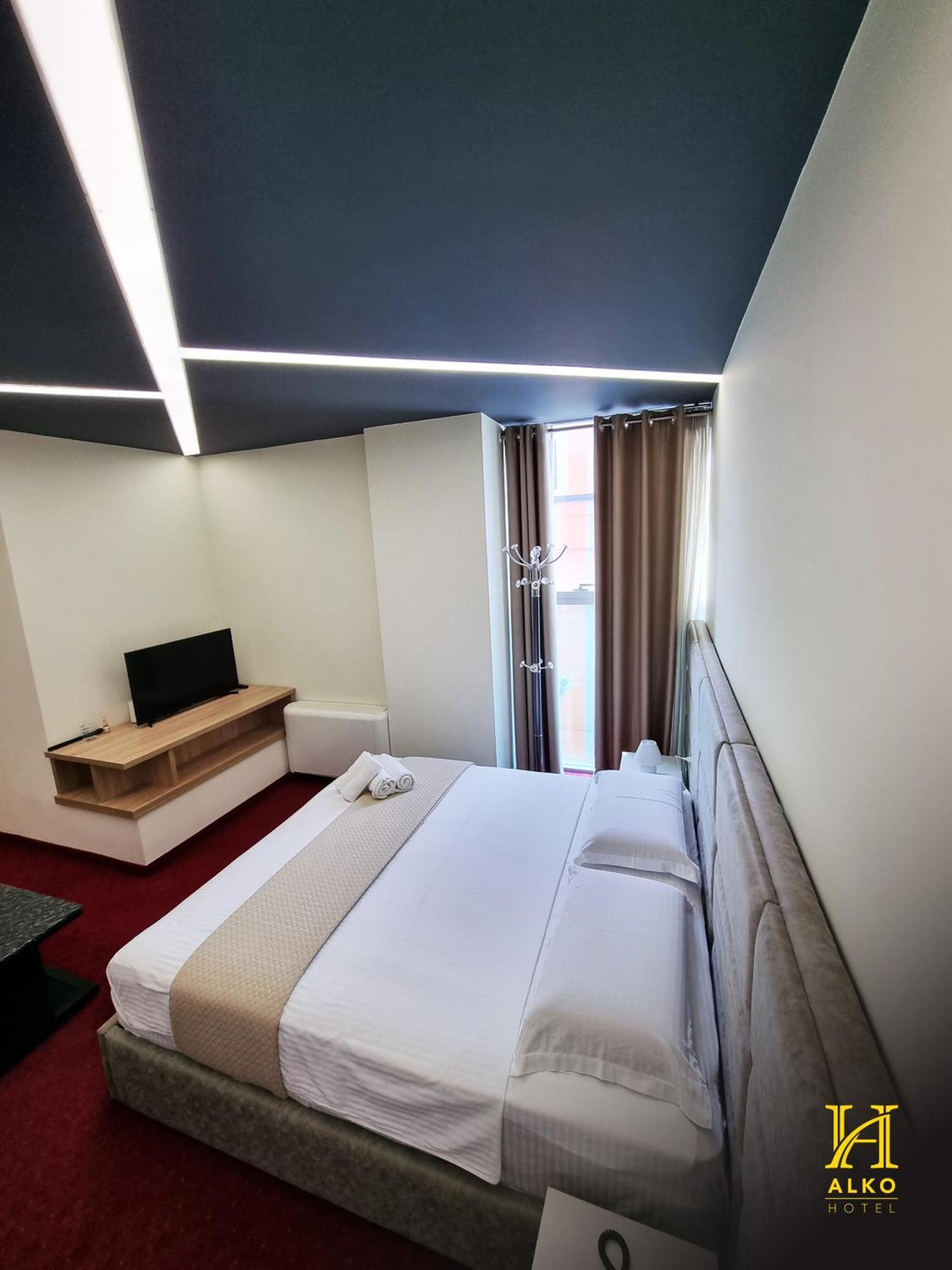 Alko Hotel Shkoder Exterior photo